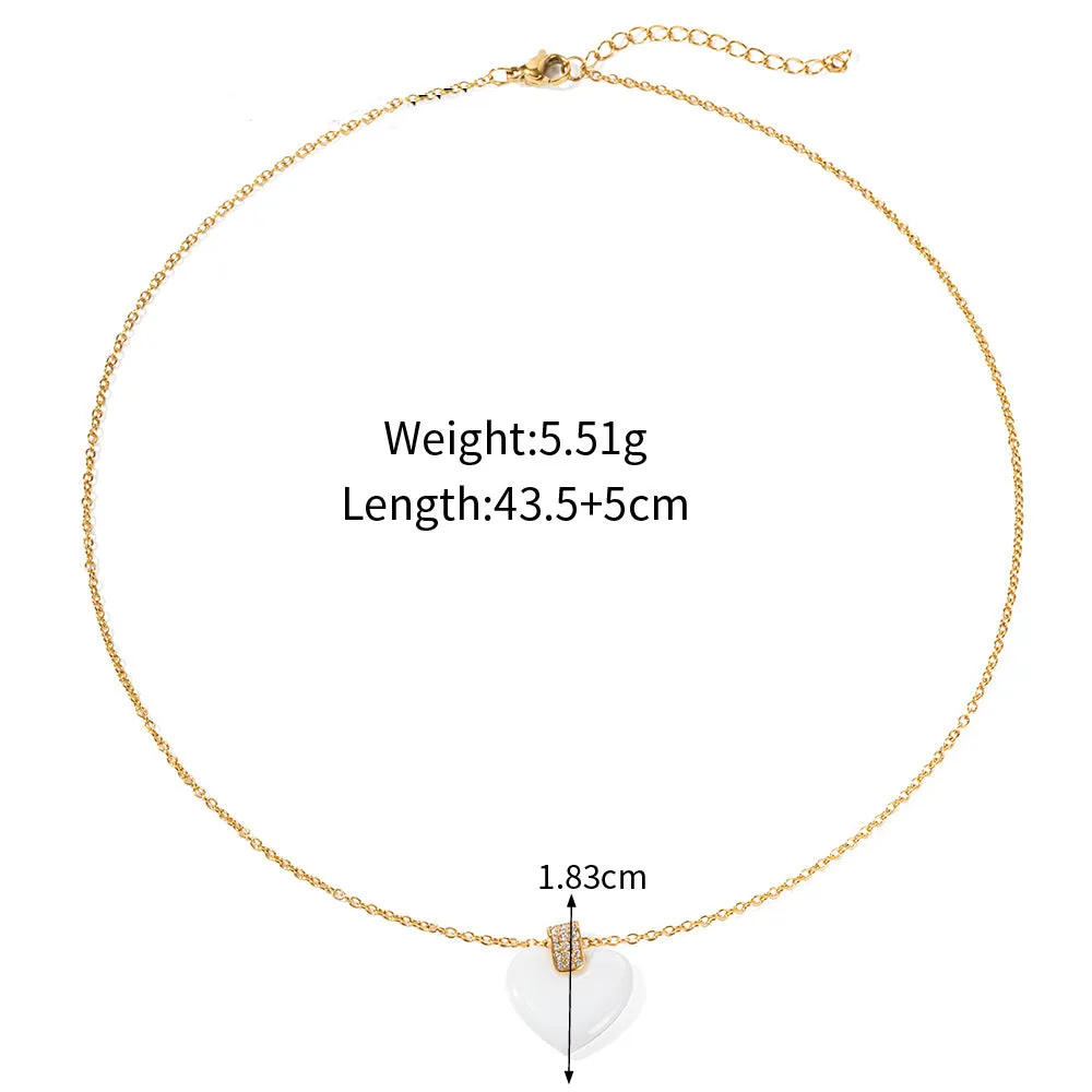 18K Gold Exquisite Personality Square Diamond and Heart Shape Ceramic Pendant Necklace
