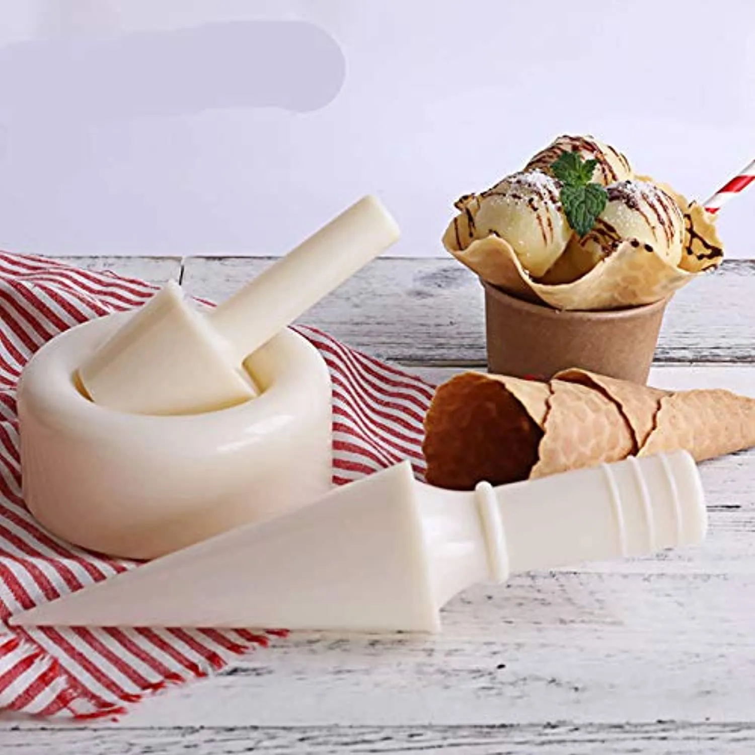 Crispy Waffle Cone Mold Kit Plastic Cream Horn Mold Cone Roller Egg Roll DIY Mold Kitchen Cooking Baking Decorating Accessory 3Pcs