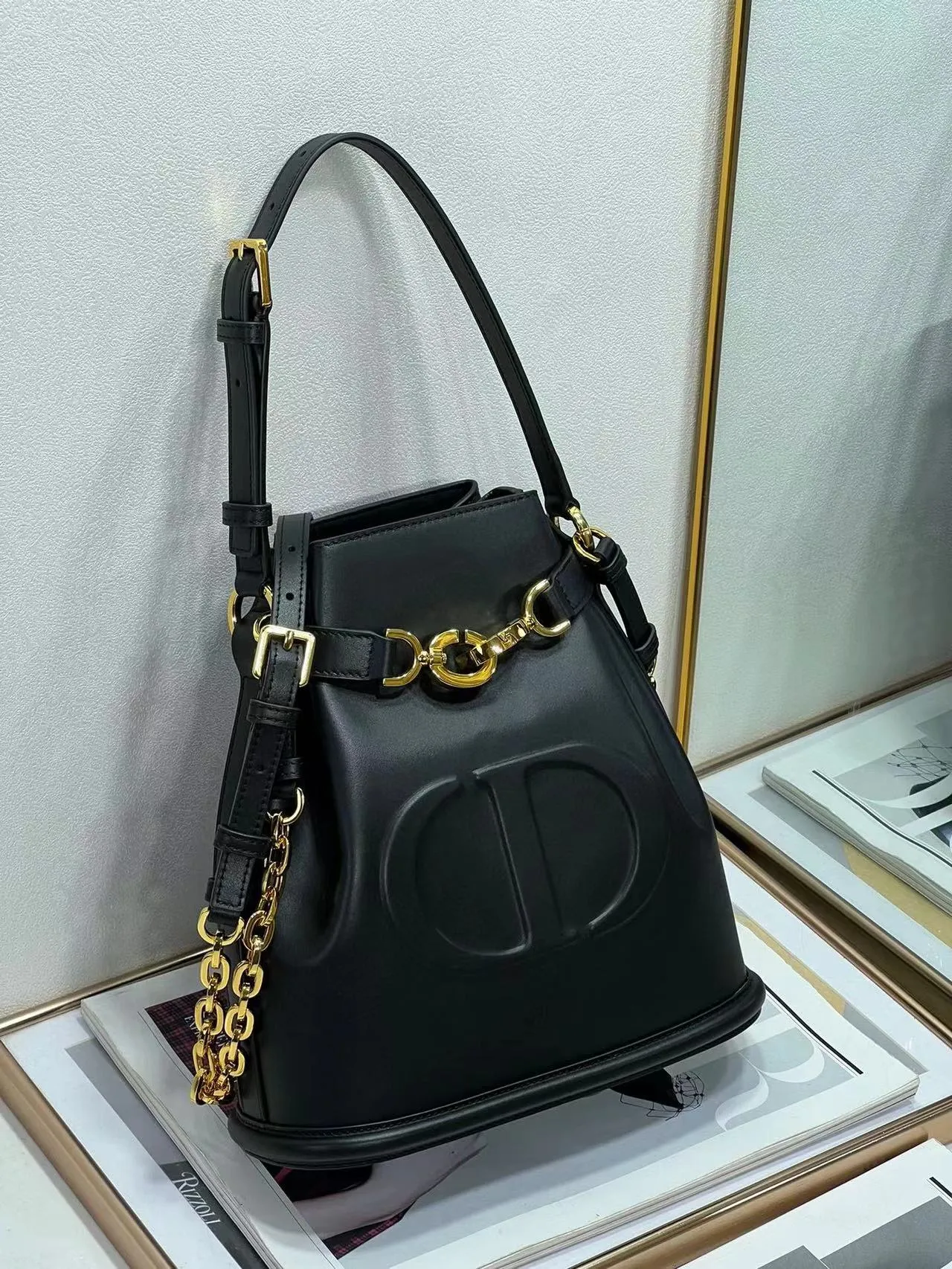 DR341 Medium C'est Dior Bag / 9.5 x 10 x 4 inches
