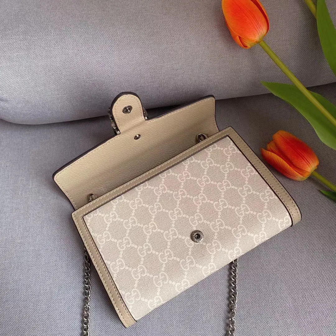 GC506 Dionysus Mini Chain Wallet / 8"W x 5"H x 2.3"D