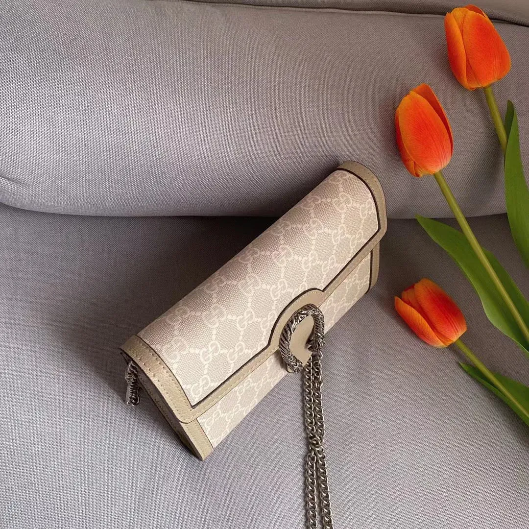 GC506 Dionysus Mini Chain Wallet / 8"W x 5"H x 2.3"D