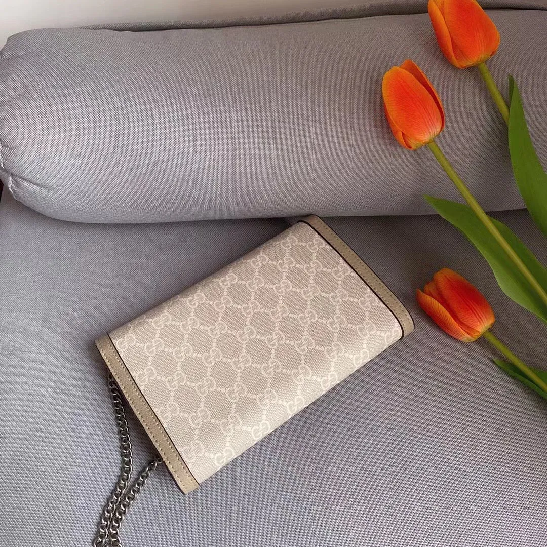 GC506 Dionysus Mini Chain Wallet / 8"W x 5"H x 2.3"D