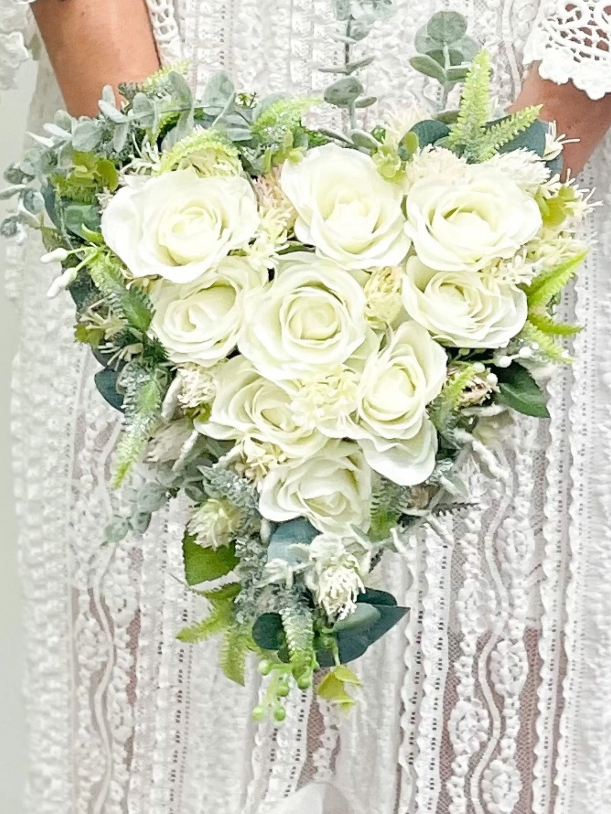 HEART SILK FLOWER BOUQUET
