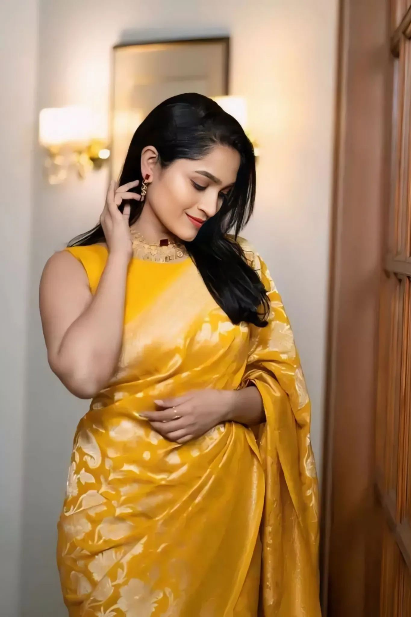 INTRICATELY WOVEN PURE SILK BANARASI YELLOW SAREE