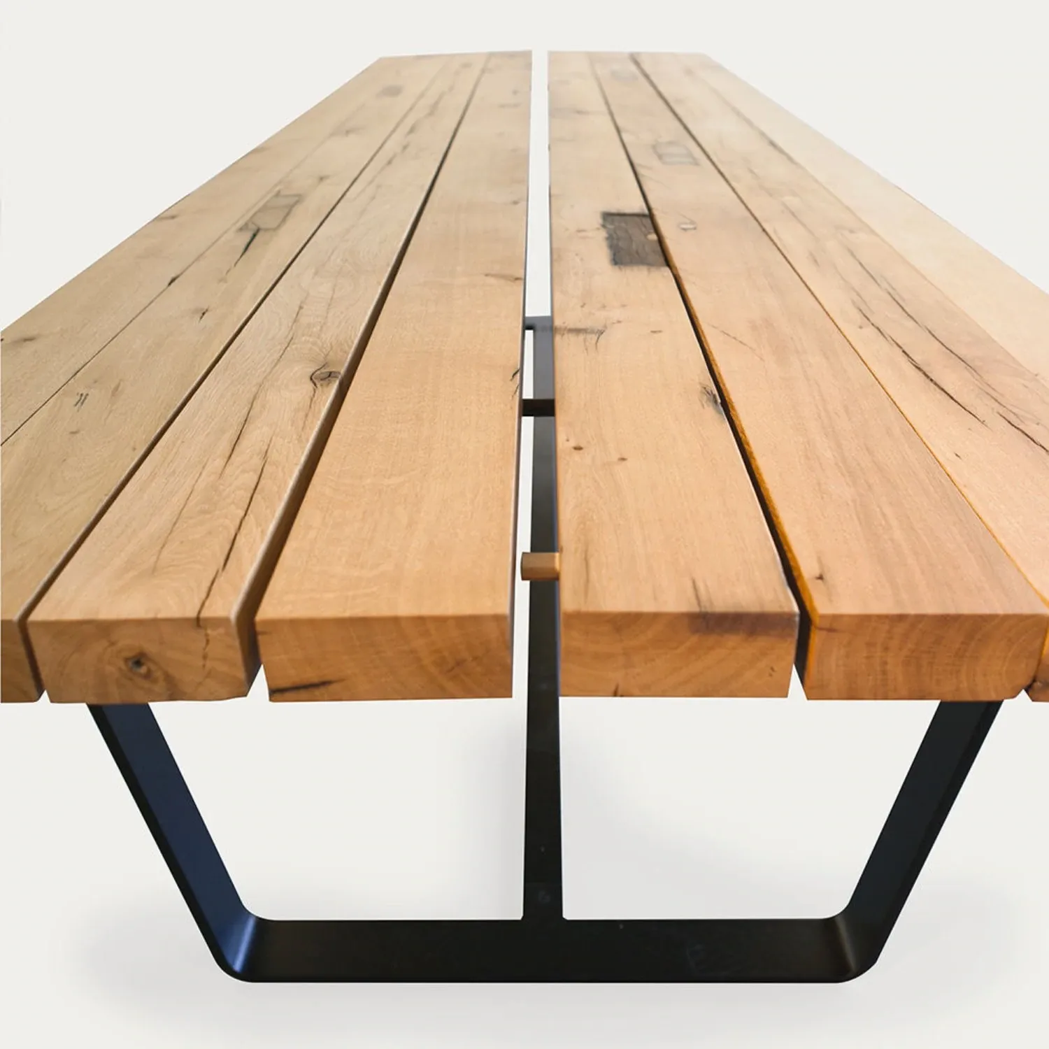 janua | bb 11 clamp table | oiled vintage oak 280x105cm