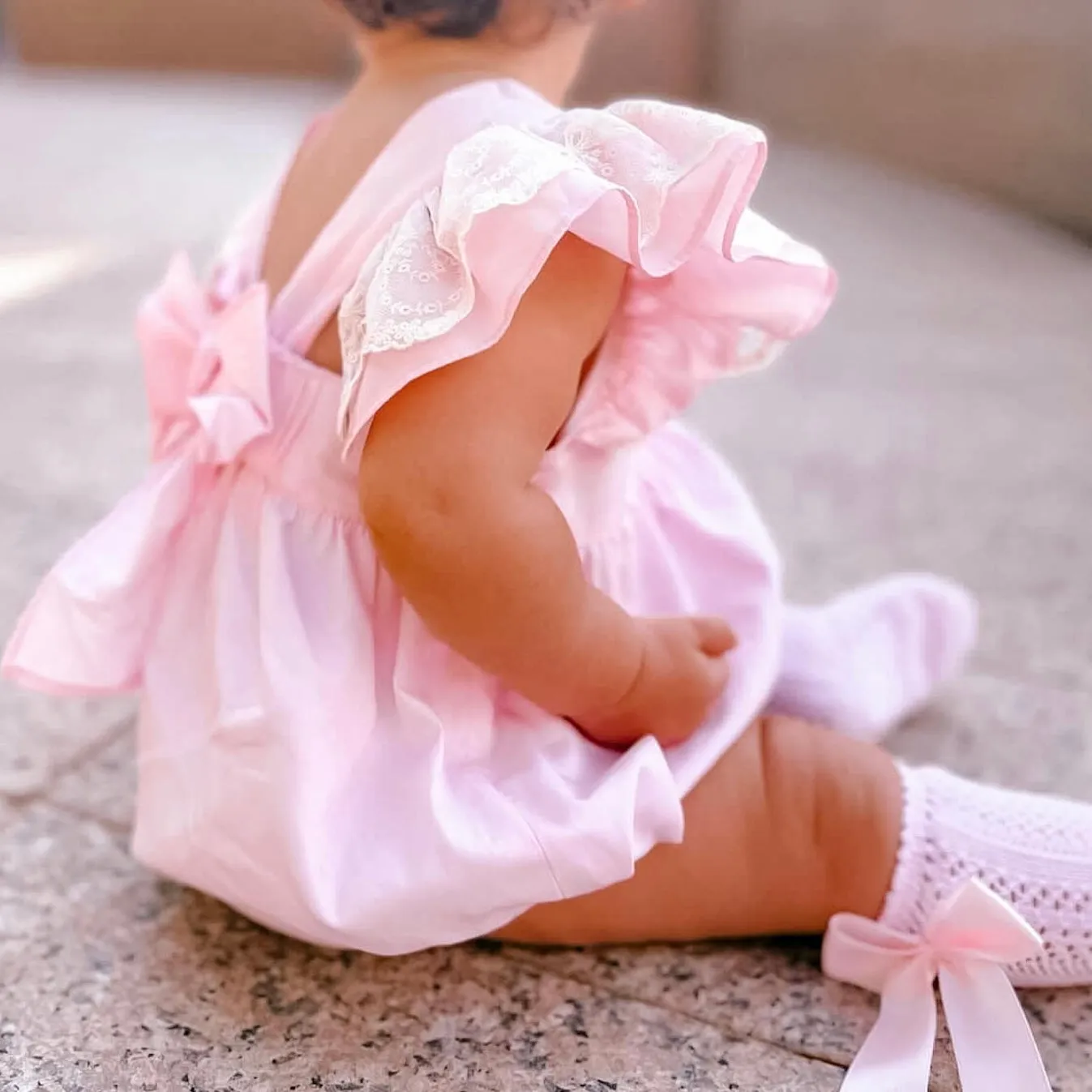 Lace Flutter Shoulder Romper - Pink (6M)