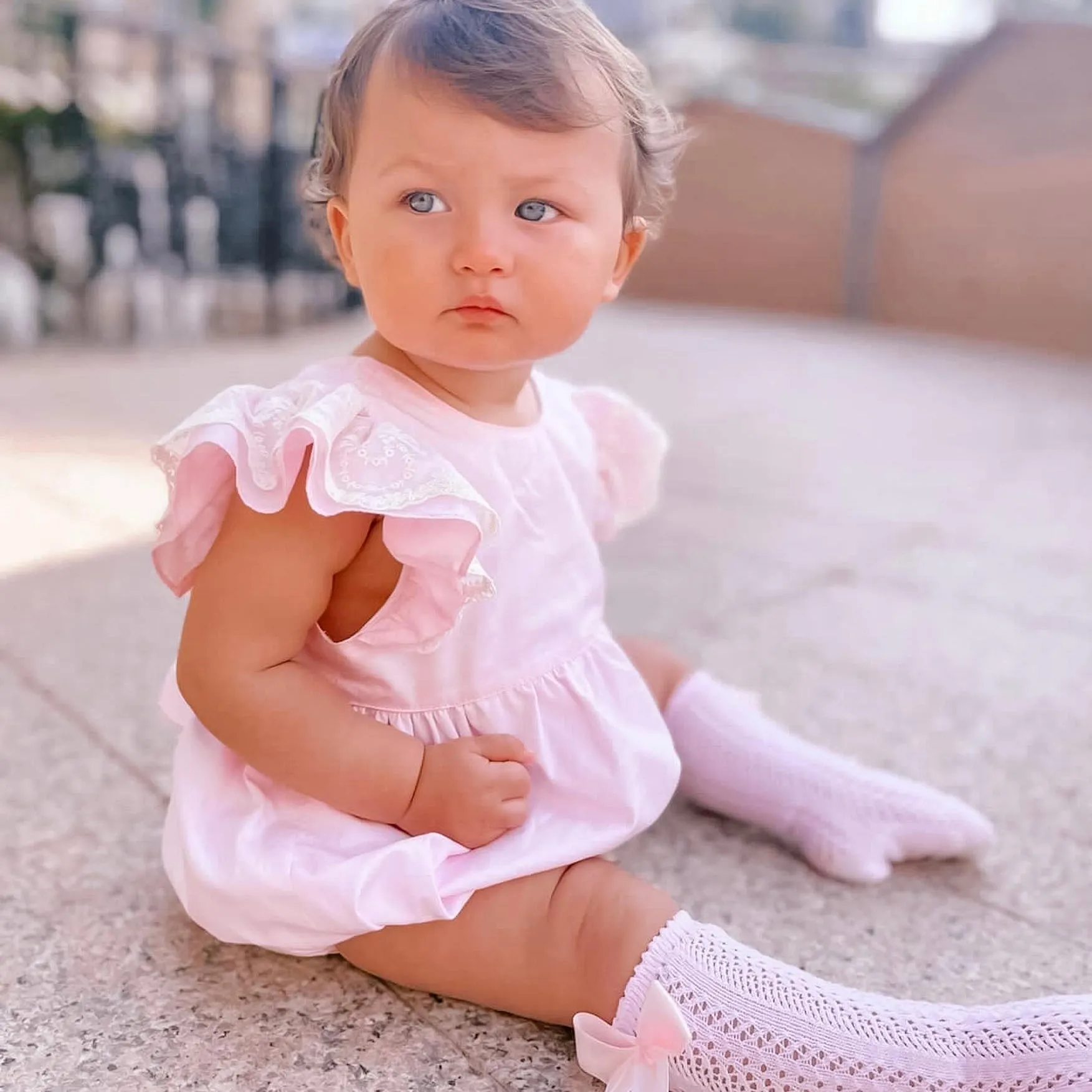 Lace Flutter Shoulder Romper - Pink (6M)