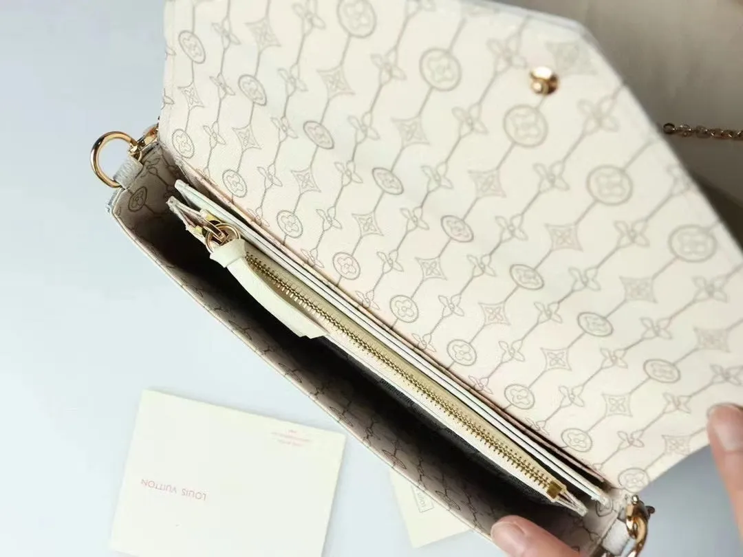 LB836 Félicie Pochette / 8.3 x 4.7 x 1.2 inches