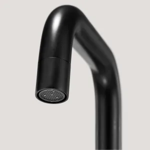 Smooth Tap Details - Black