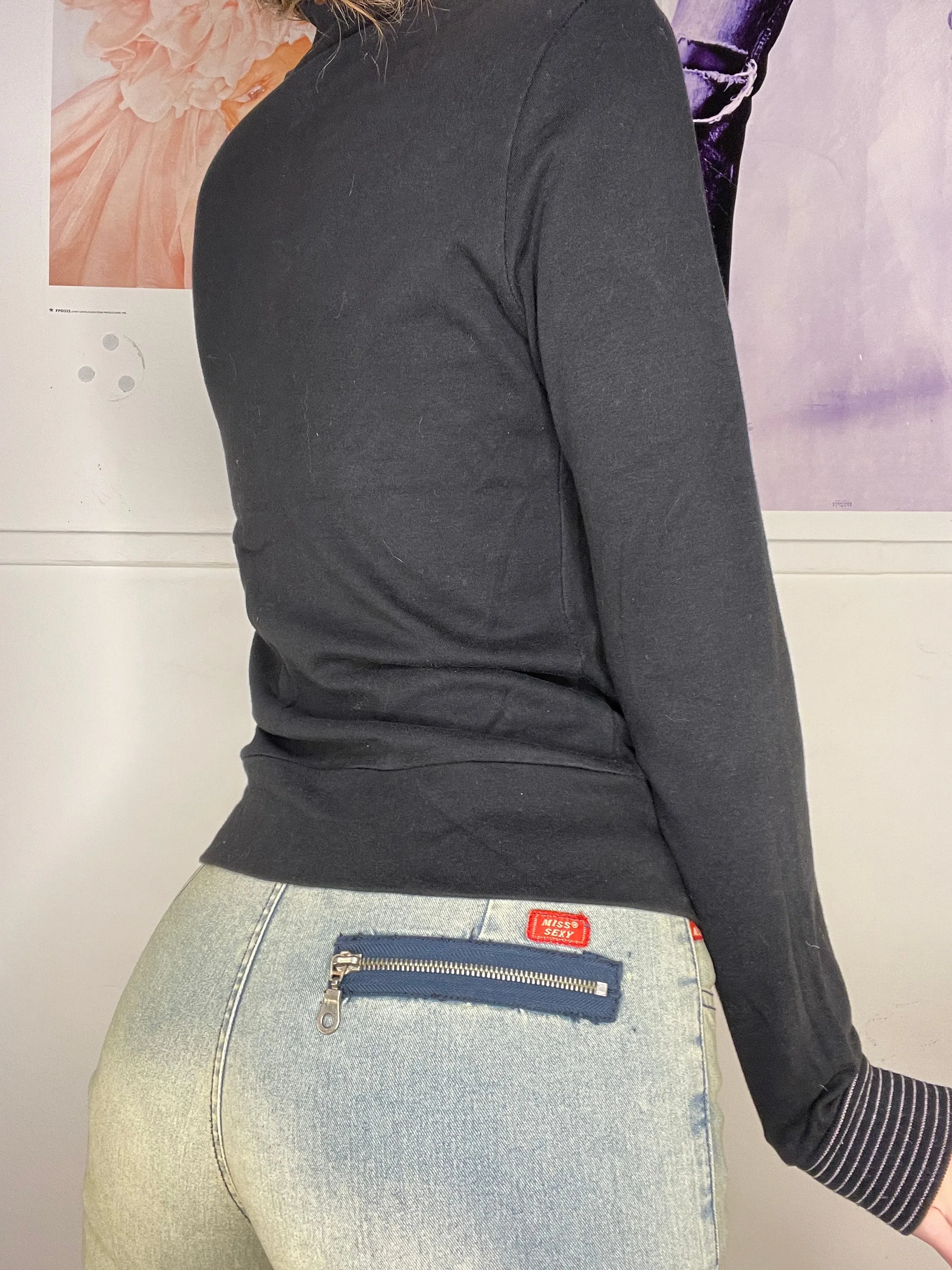 sporty zipper with pink details