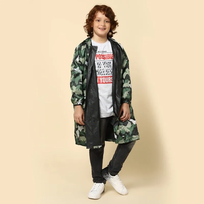 THE CLOWNFISH Laurel Series Kids Waterproof PVC Longcoat with Adjustable Hood & Extra Space for Backpack/Schoolbag Holding. Printed Plastic Pouch. Kid Age-4-5 years (Size-27-Purple)