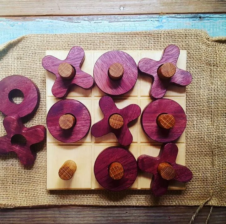 Tic Tac Toe Style Board Game