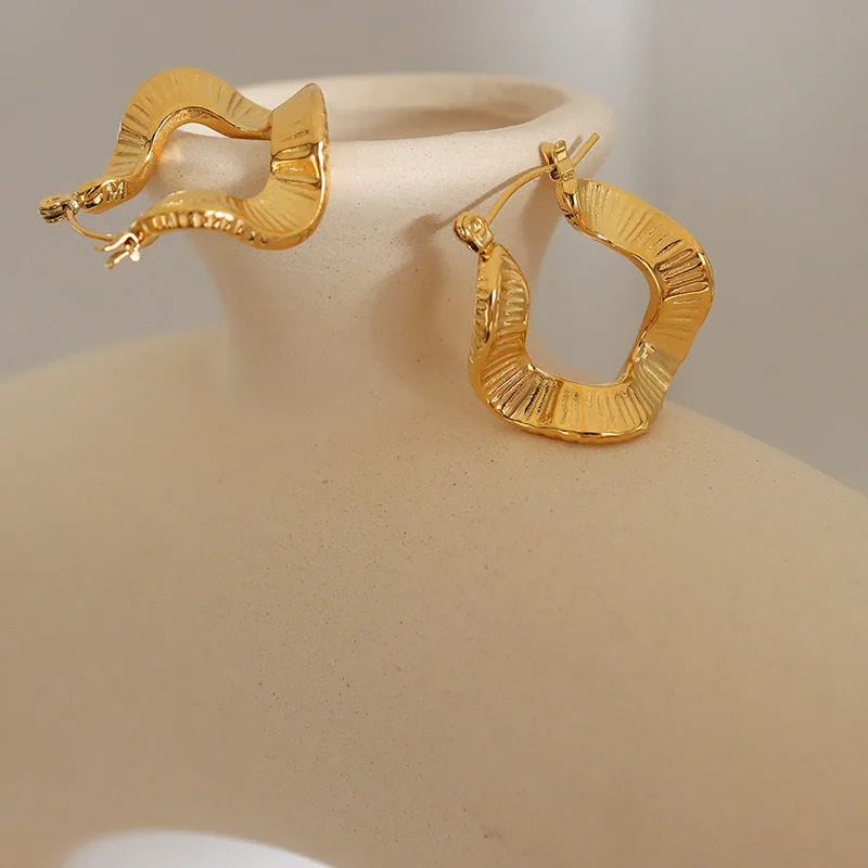 Unique Titanium Steel Wavy Earrings with 18K Gold Plating for Cross-Border Fashion